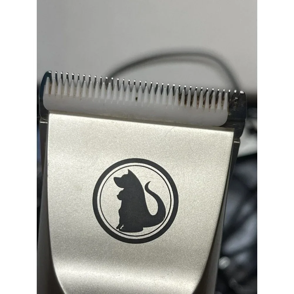 Ceenwes Professional Rechargeable Pet Hair & Nail Clipper Set In Box